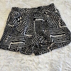 TYCHE Printed shorts with pockets